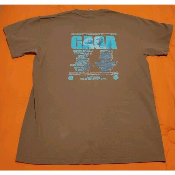 Y2K Lady Gaga Chromatica Ball Tour Summer 2022 Graphic T-Shirt Brown Size Medium - Picture 3 of 5